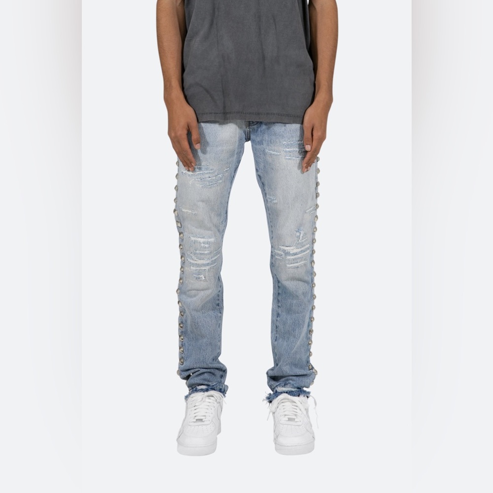 MNML D442 STUD STRAIGHT DENIM JEANS new with tags